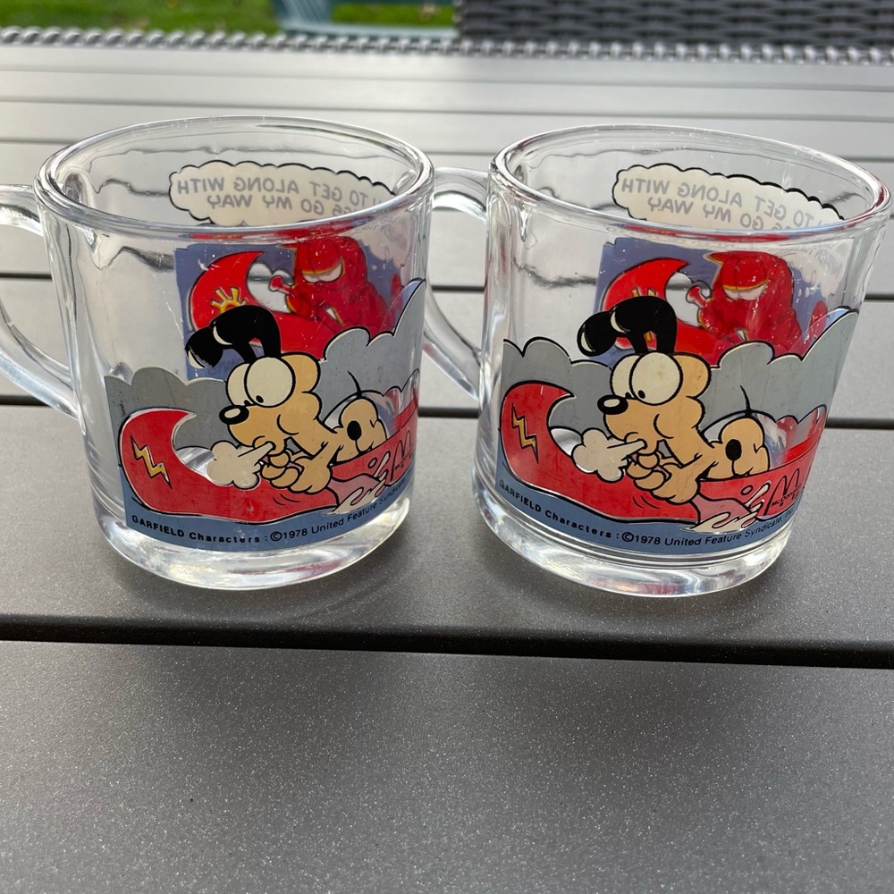 McDonald’s Vintage 1978 Garfield And Odie 8 Ounce Glass Mugs